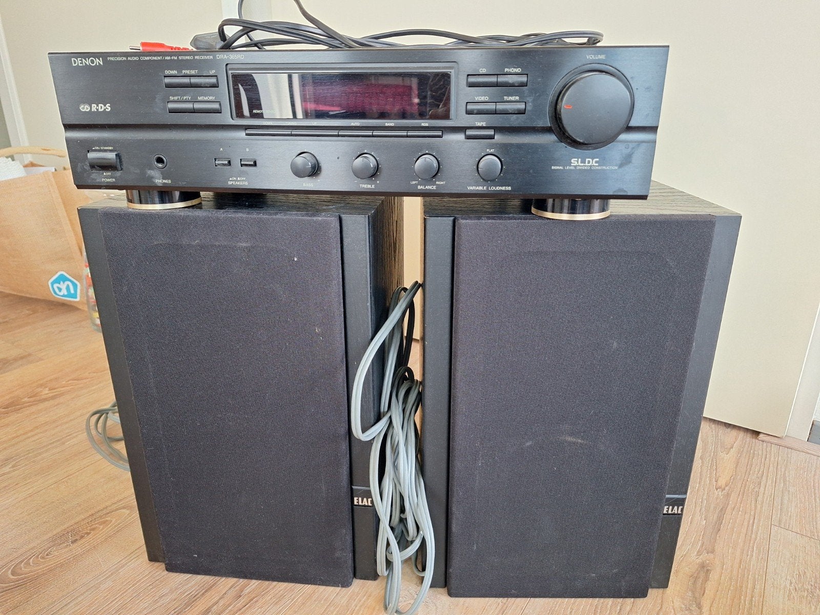 Denon DRA-365RD Receiver met ELAC Speakers, Ophalen