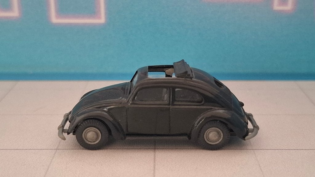 Praliné 1:87 Volkswagen Kever ("bril-kever") schuifdak zwart, Ophalen of Verzenden, Gebruikt, Auto, Overige merken