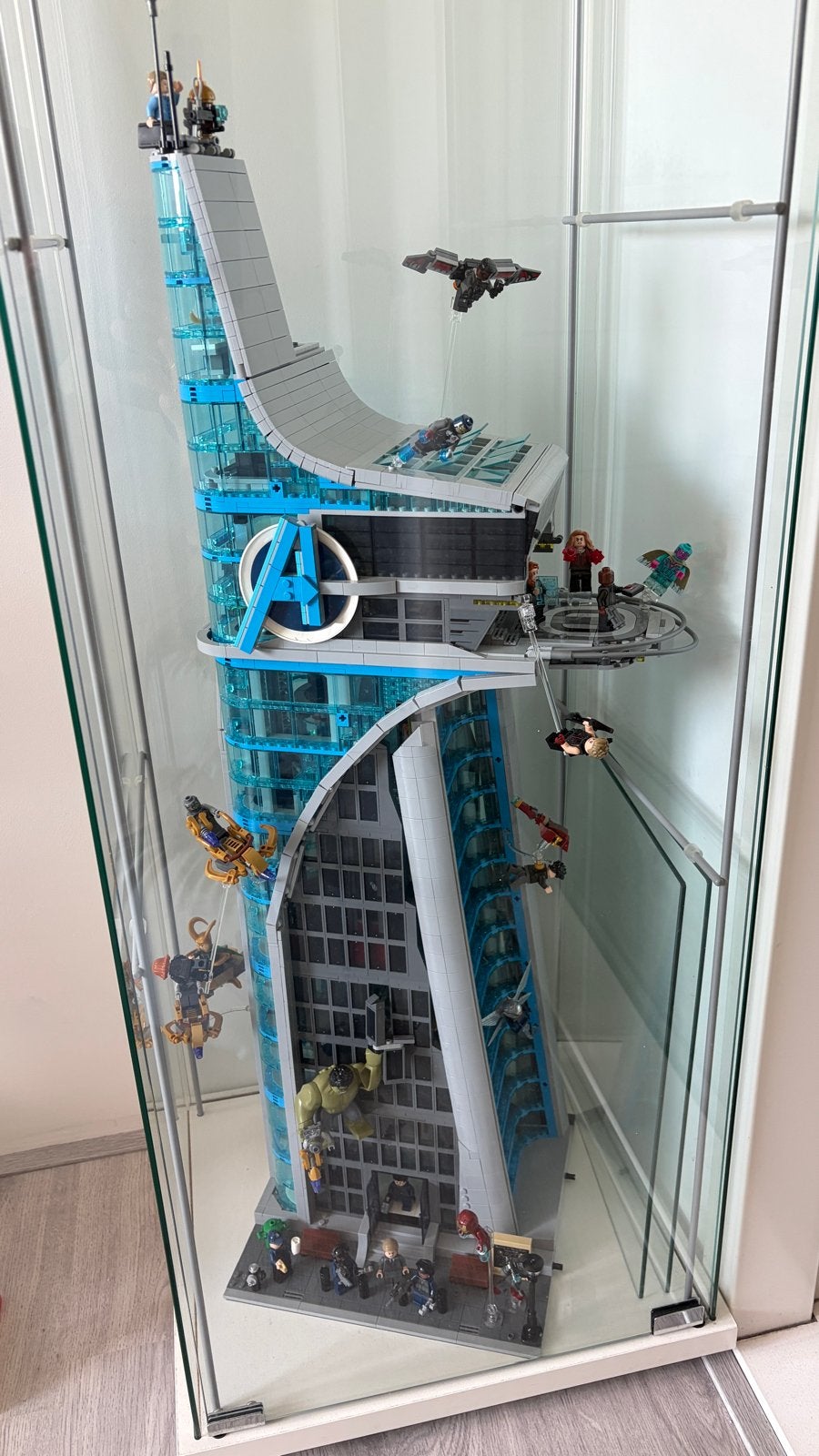 LEGO Marvel Avengers Toren (76269) Compleet met doos+boekjes, Ophalen, Zo goed als nieuw, Overige merken