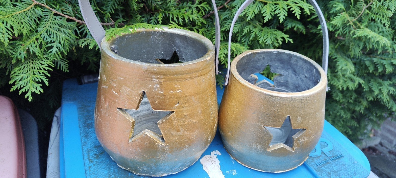 Set van 2 gouden windlichten met steruitsparingen, Windlicht, Gebruikt, Ophalen of Verzenden, Metaal