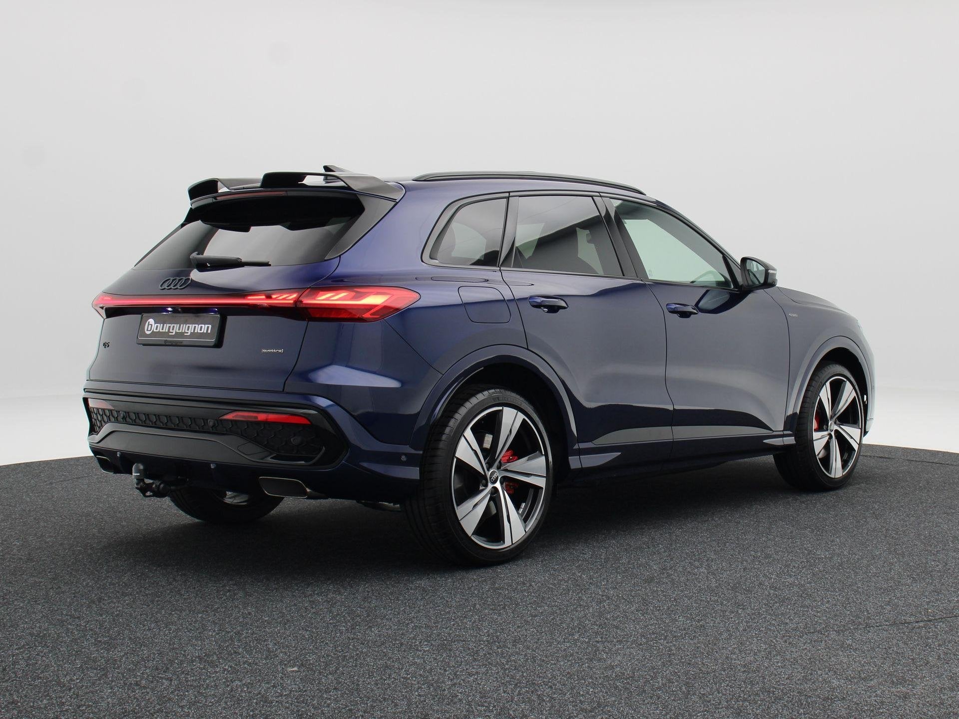 Audi Q5 S edition Competition e-hybrid | 367 PK| 21 inch vel, Auto's, Automaat, Parkeerassistent, 4 cilinders, Bedrijf