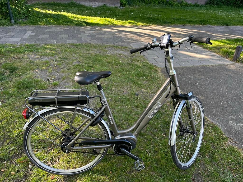 Shimano Middenmotor Elektrische Fiets - Sundvall, Zo goed als nieuw, 51 tot 55 cm, 50 km per accu of meer, Ophalen