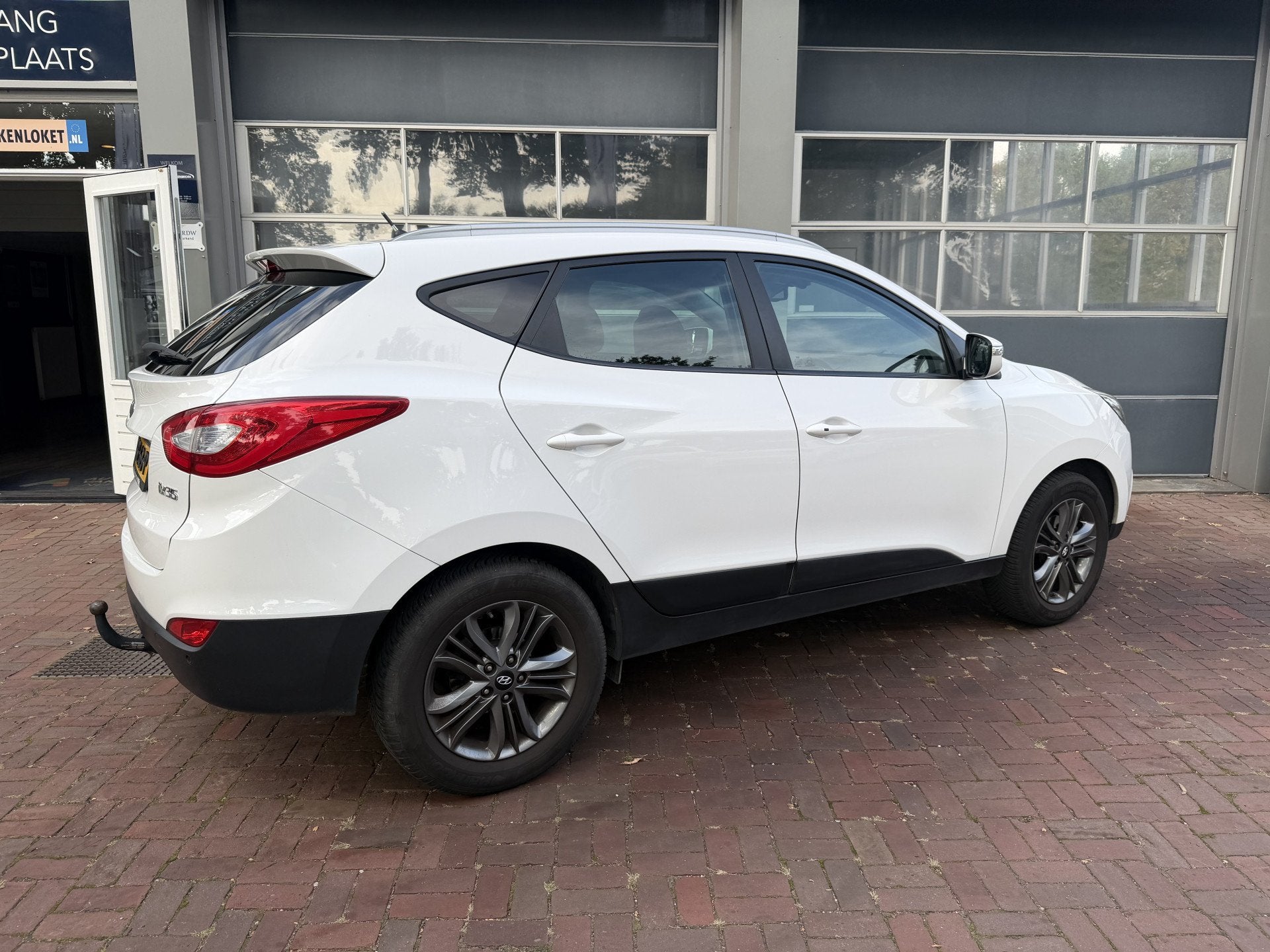 Hyundai ix35 2.0i i-Vision Bj 2014 Km 144.000 Hoge Zit trekg, Auto's, Gebruikt, Zwart, 4 cilinders, Leder en Stof
