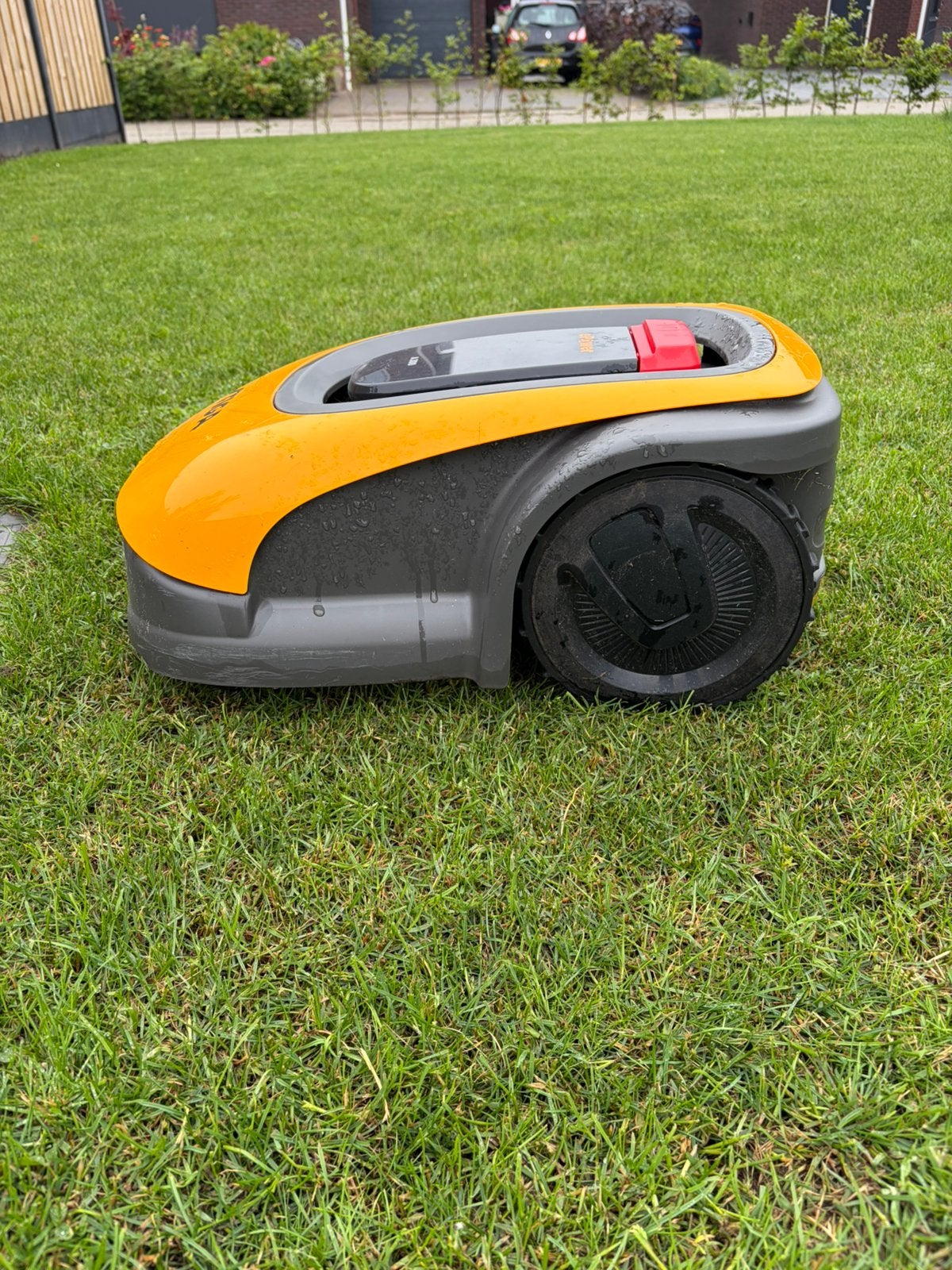 Stiga A300 Robotmaaier - 1 jaar oud, 2 jaar garantie. GPS!, Tuin en Terras, Robotmaaiers, Ophalen, Zo goed als nieuw, 20 tot 25 cm