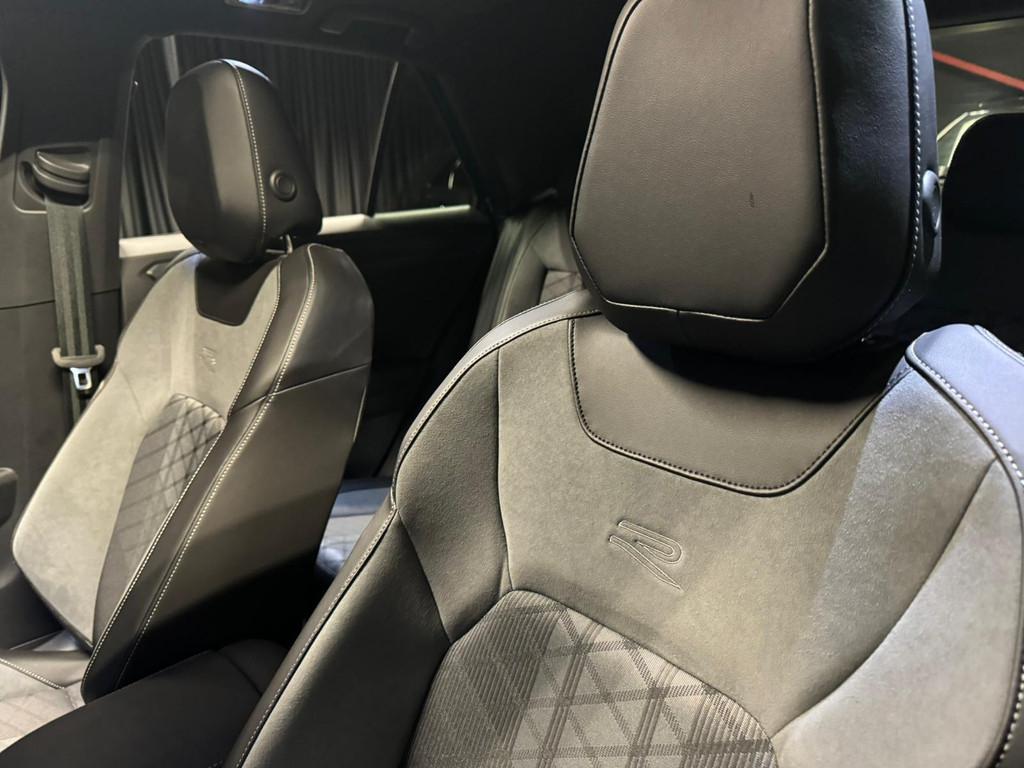 Volkswagen T-Roc 1.5 TSI R-Line Blackstyle|Pano|Camera|Navi|, 12 maanden, Euro 6, 4 cilinders, Blauw