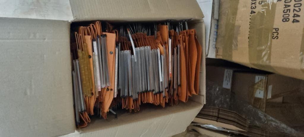 4 dozen l' oblique hangmappen VOOR KASTEN TUB hangmap, Ophalen, Gebruikt