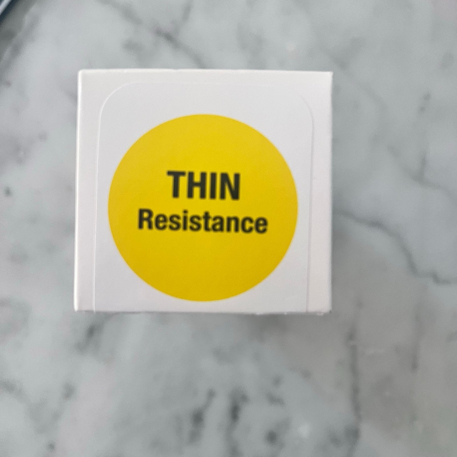 Nieuwe TheraBand Weerstandsband - Geel (Licht), Sport en Fitness, Fitnessmaterialen, Ophalen of Verzenden, Nieuw, Weerstandband