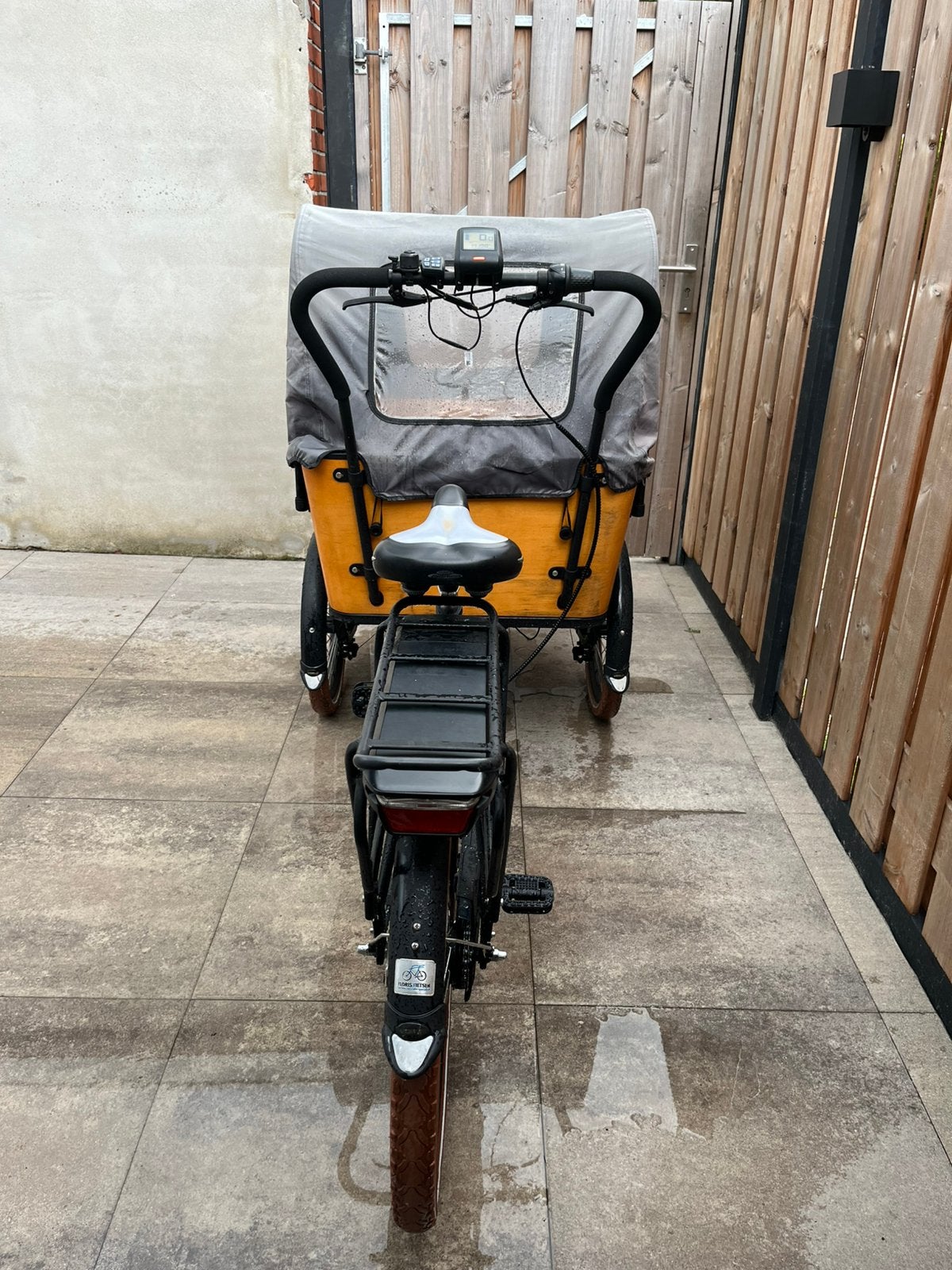 Vogue Carry 3 Elektrische Bakfiets, Fietsen en Brommers, 4 kinderen of meer, Huif, Zo goed als nieuw, Schijfrem