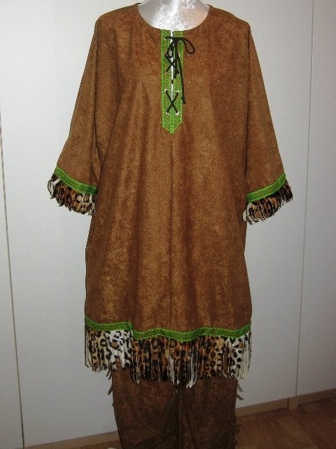 Te koop aangeboden: Heren Indianen kostuum met toebehoren , Maat 52/54 (L), Carnaval, Nieuw, Ophalen of Verzenden