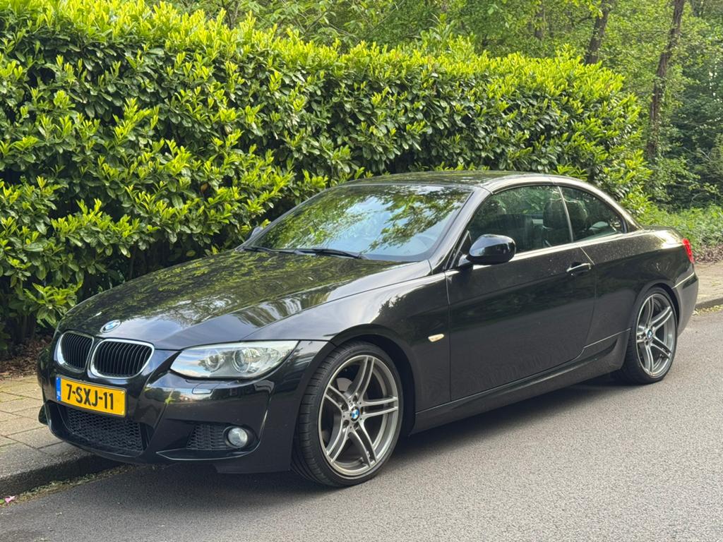 BMW 3-Serie 320i 170pk Aut. 2013 Zwart, Auto's, Automaat, 1995 cc, Zwart, 4 cilinders