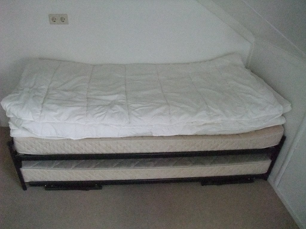 AUPING  Bed met onderschuif bed kleur Zwart, Ophalen, 90 cm, Zwart, Tweepersoons
