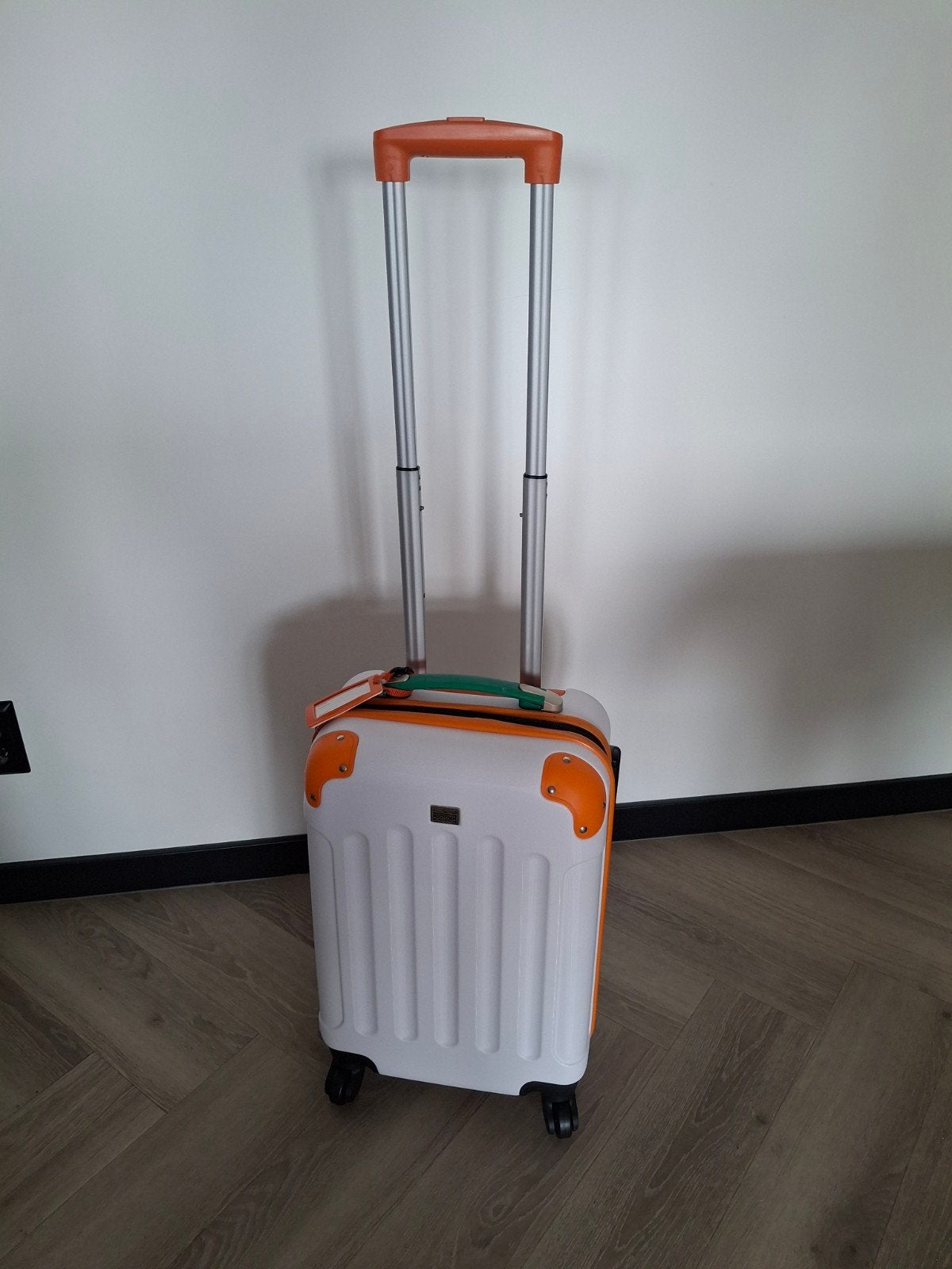 Postcodeloterij Trolley - Wit/Oranje Koffer, Ophalen