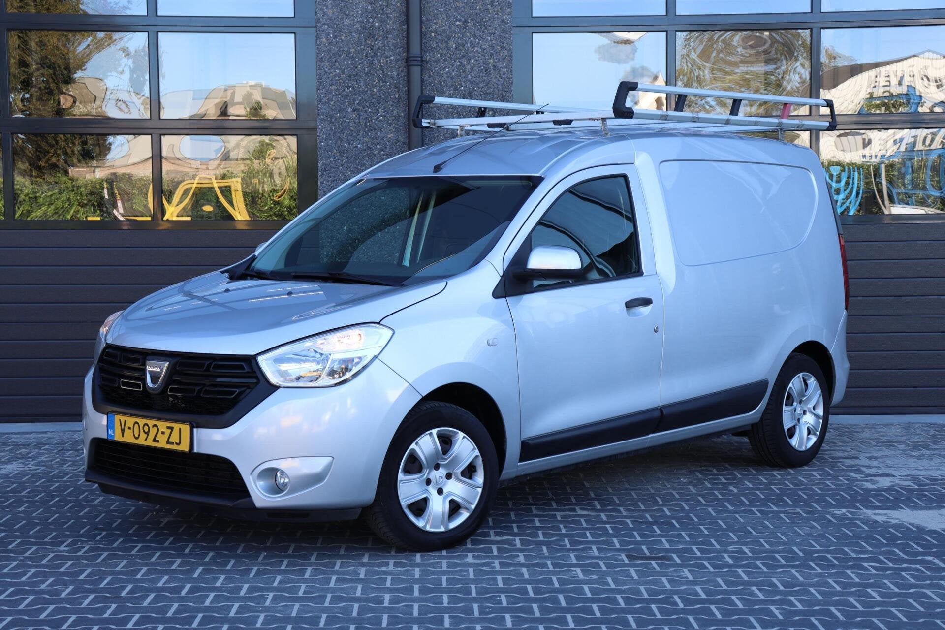 Dacia Dokker bestel 1.5 dCi l NAVI l IMPERIAAL l AIRCO l TRE, Auto's, Stof, Gebruikt, 4 cilinders, Origineel Nederlands
