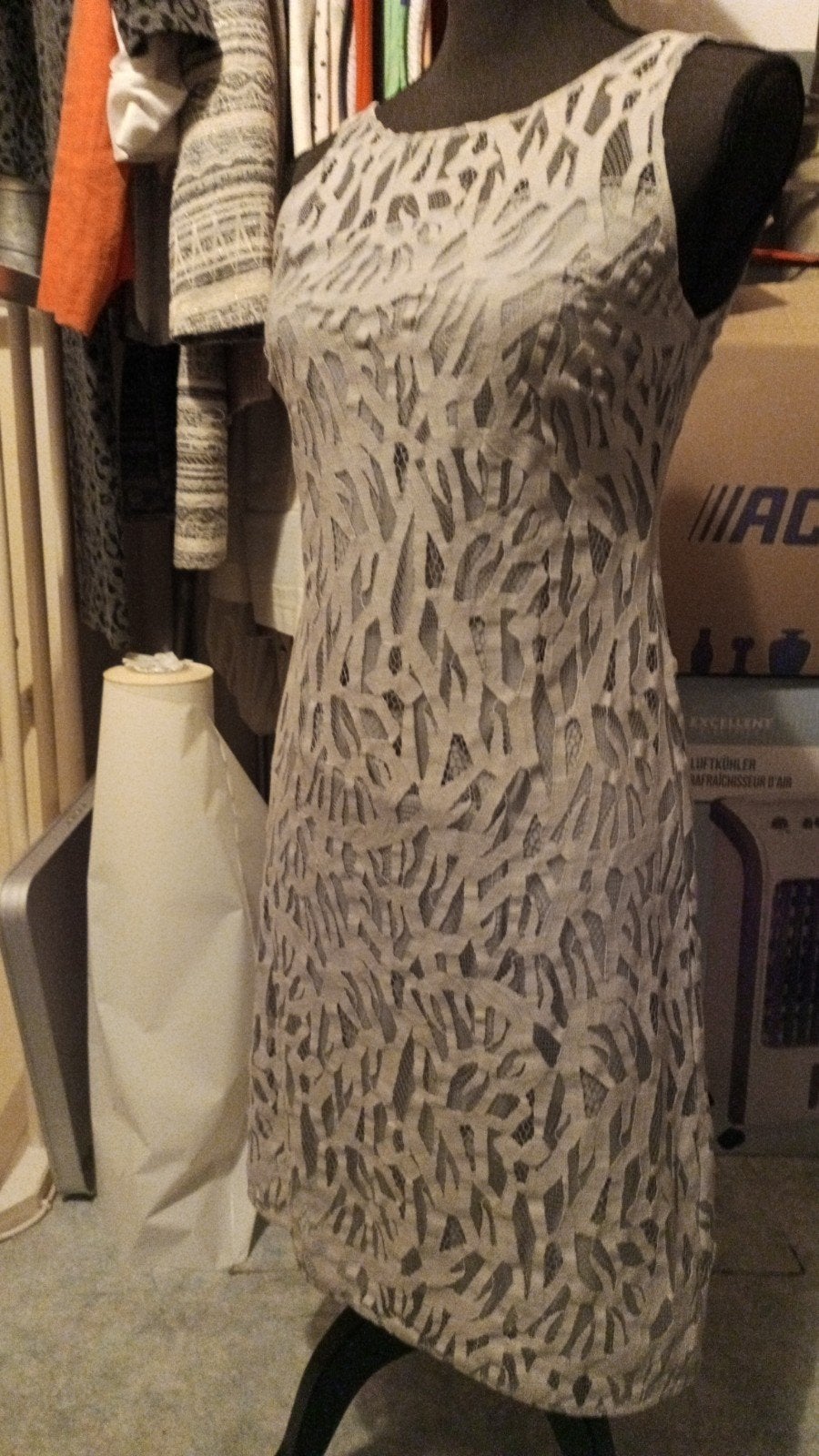 ExPression jurk maat 34, Kleding | Dames, Jurken, EXPRESSO, Beige, Ophalen of Verzenden, Zo goed als nieuw