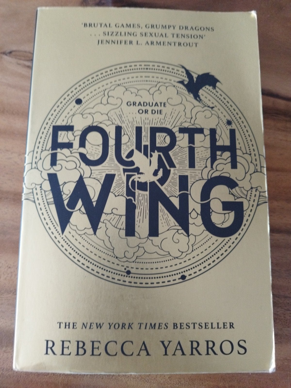 Fourth Wing - Rebecca Yarros (Engels, Hardcover), Boeken, Ophalen of Verzenden, Zo goed als nieuw, Rebecca Yarros