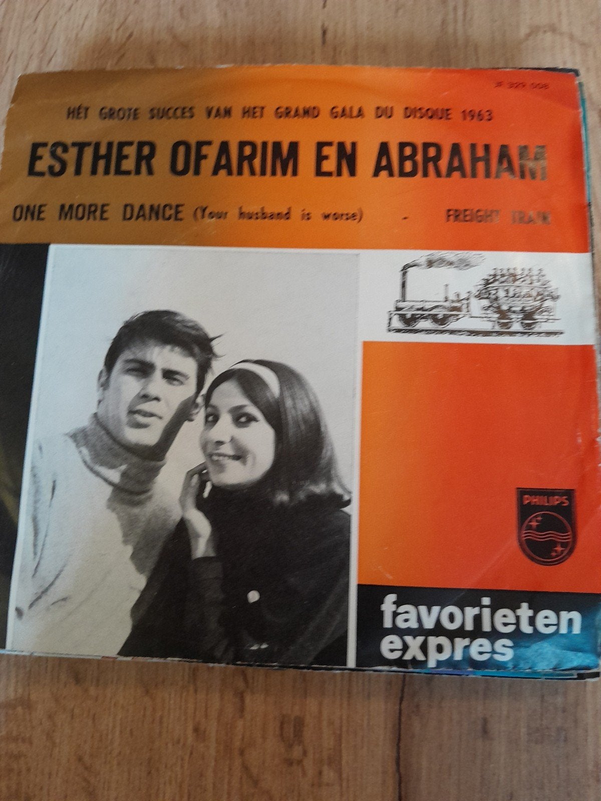 Esther ofarim en abraham 7inch one more dance, Ophalen of Verzenden, Zo goed als nieuw, Pop