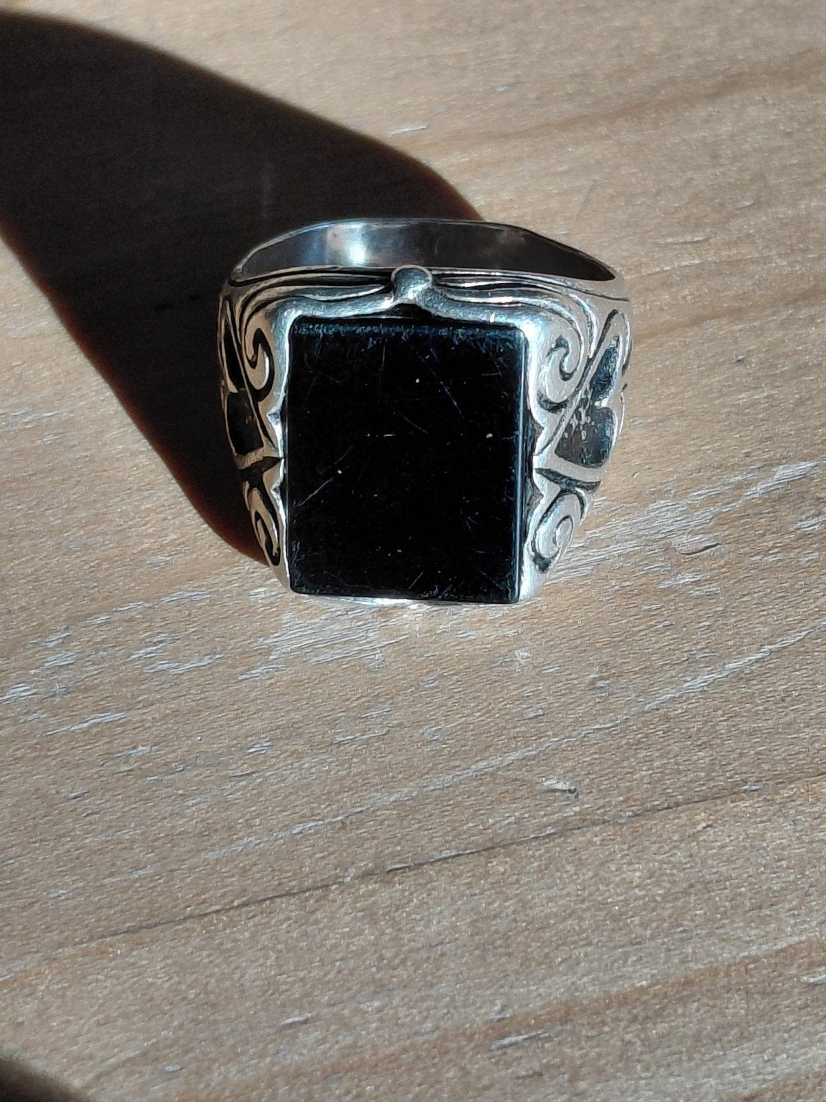 PRACHTIGE ZWARE ANTIEKE ZILVEREN ( 925 ) RING MOOI BEWERKT, Ophalen of Verzenden