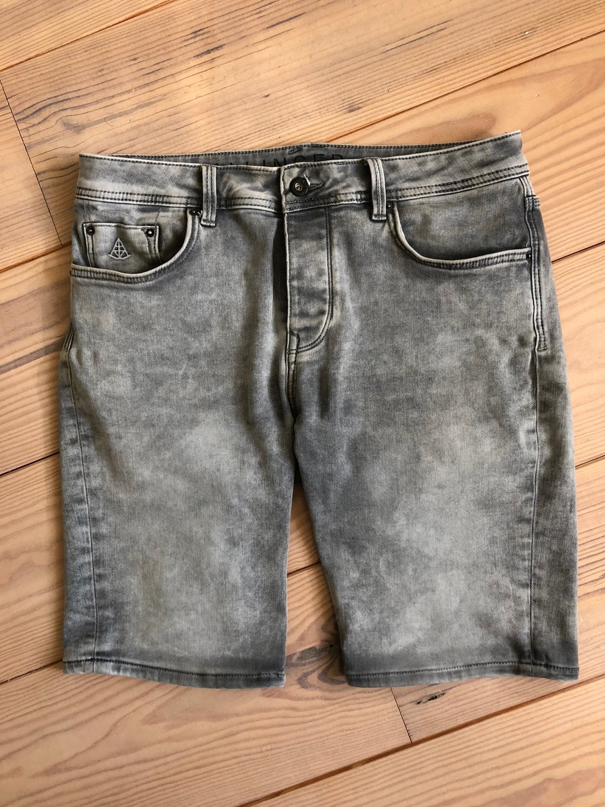 Hallinger korte broek shorts maat L, Ophalen of Verzenden, Gedragen, Grijs, Overige jeansmaten