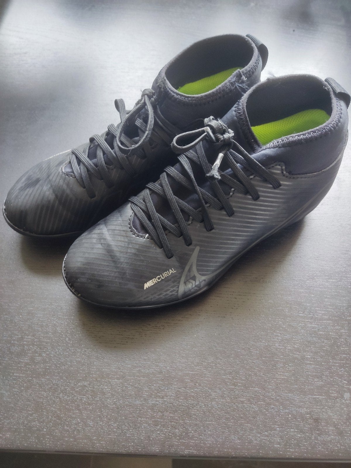 Voetbalschoenen Nike Mercurial, Sport en Fitness, Maat XS of kleiner, Ophalen, Gebruikt, Schoenen