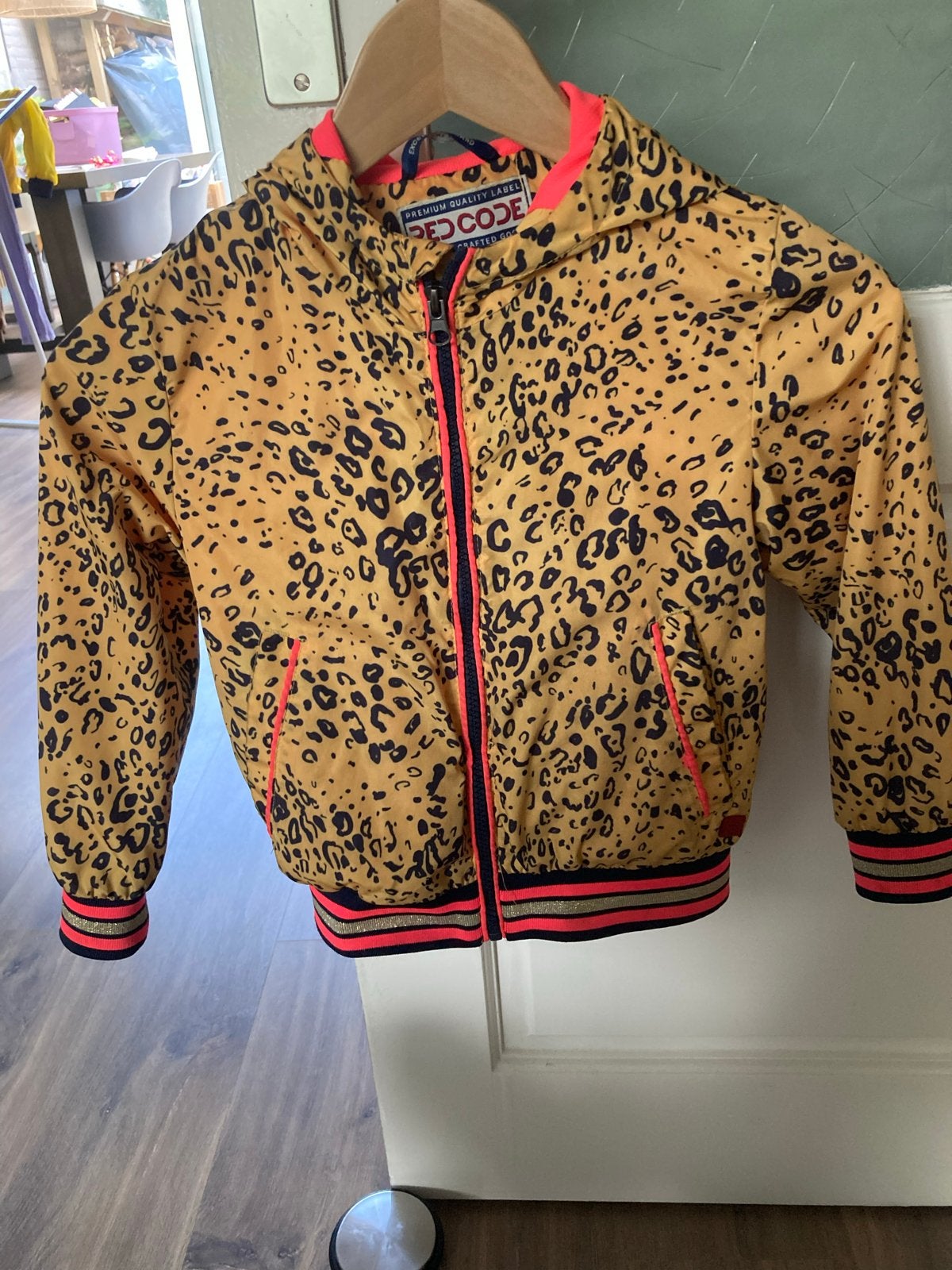 Merk Excellent Brand Meisjes Zomerjas Maat 128 Panterprint, Ophalen, Zo goed als nieuw, Meisje, Jas