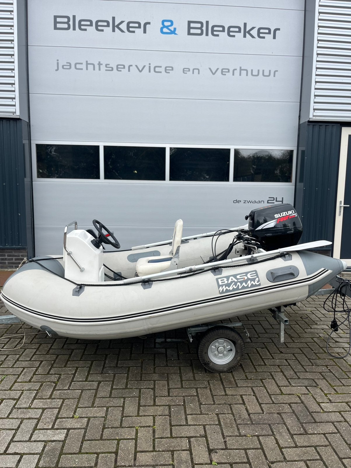 Base marine 290 + 9,9 pk suzuki 4takt + trailer, Ophalen, PVC, Peddels, Nieuw