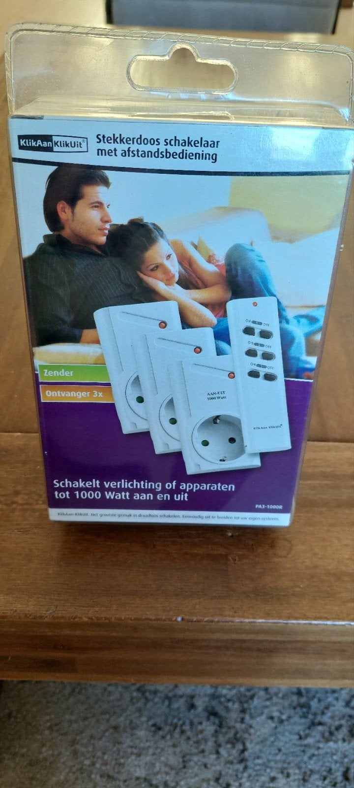 KlikAanKlikUit  Stekkerdoos Schakelaar met Afstandsb, Draadloos, Ophalen of Verzenden, Nieuw