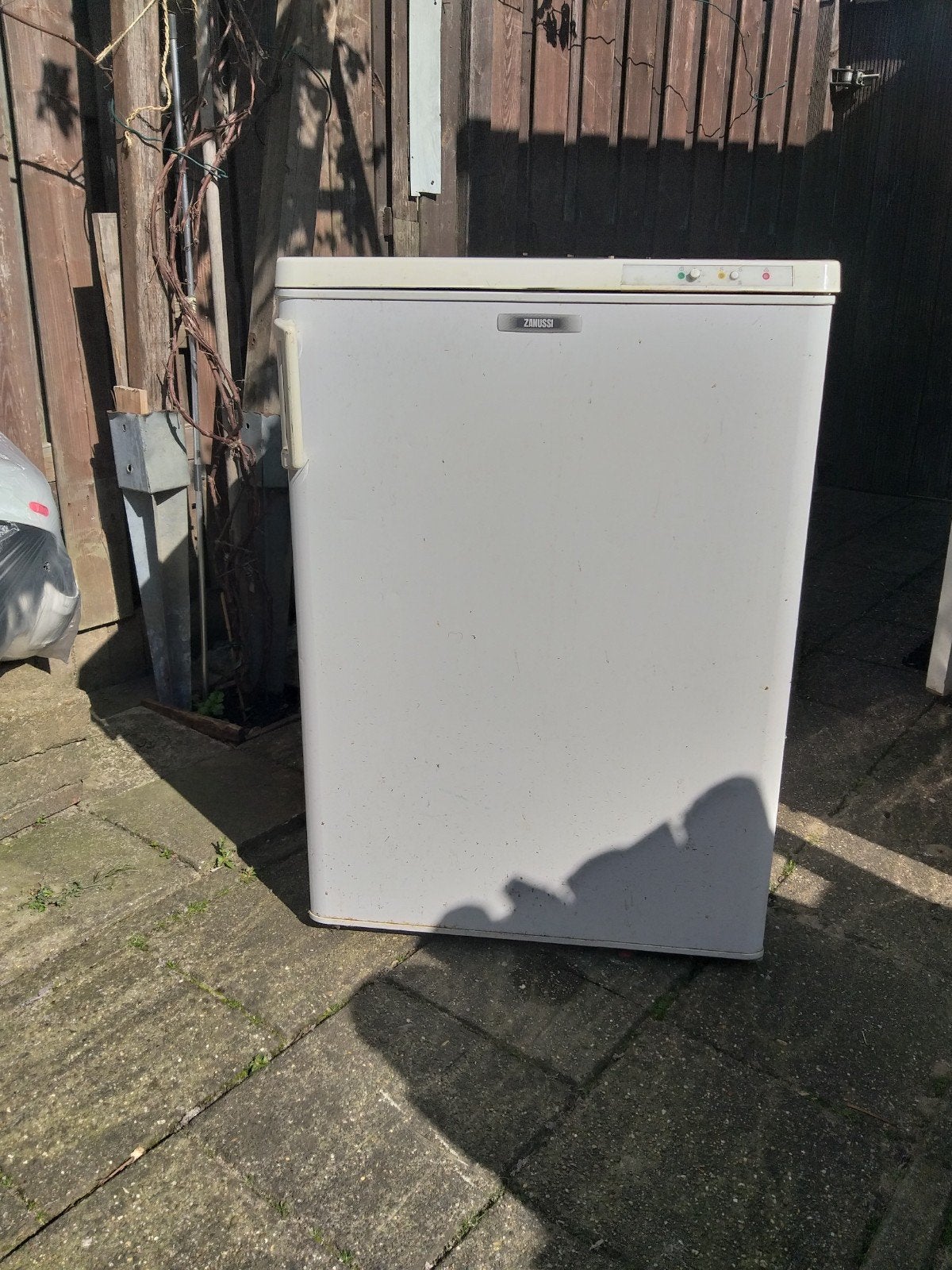 Te koop diepvrieskast werkt prima Hoogte 83 cm breed 59 cm, Ophalen, Gebruikt