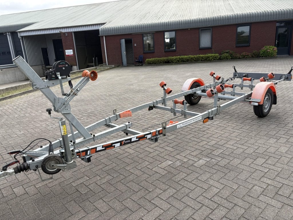 Thomas boottrailer 695x184 cm 1000 kg bj 2021 boot trailer, Watersport en Boten, Gebruikt