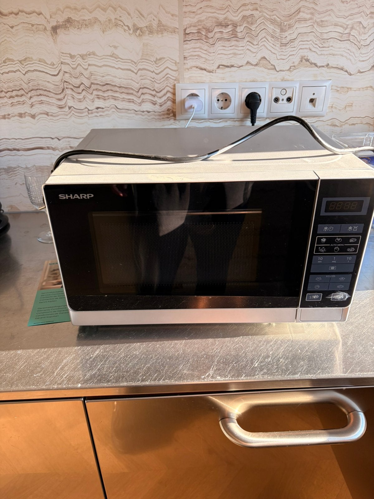 Sharp magnetron, Witgoed en Apparatuur, Ophalen, Gebruikt
