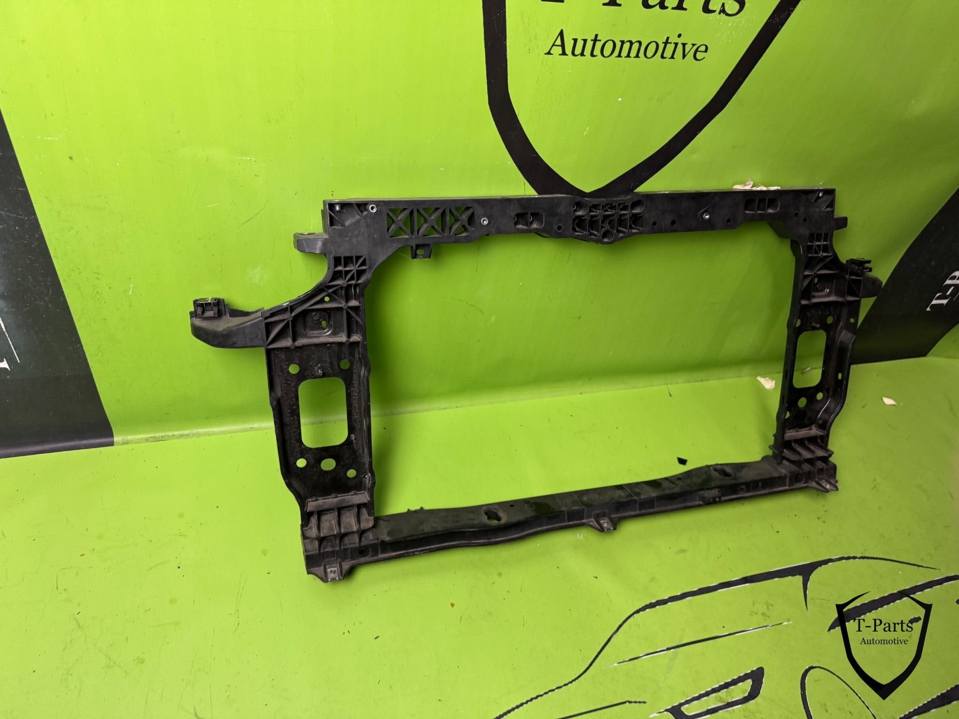 hyundai i10 voorfront front 64101-K7000 64101K7000, Gebruikt, Heolleung-ro 12
06797  Seoul, Ophalen of Verzenden, Info@hyundai.com
