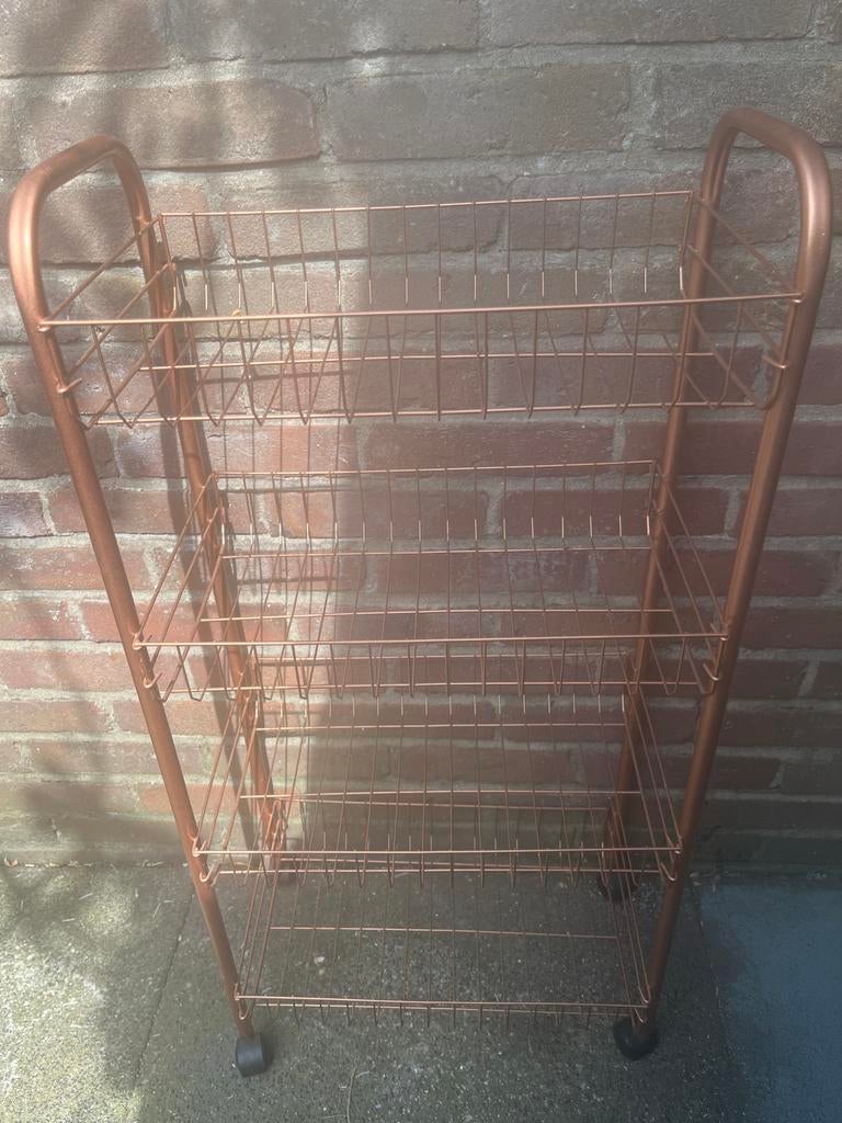 Koperkleurig metalen opbergrek op wielen, Ophalen of Verzenden, Gebruikt