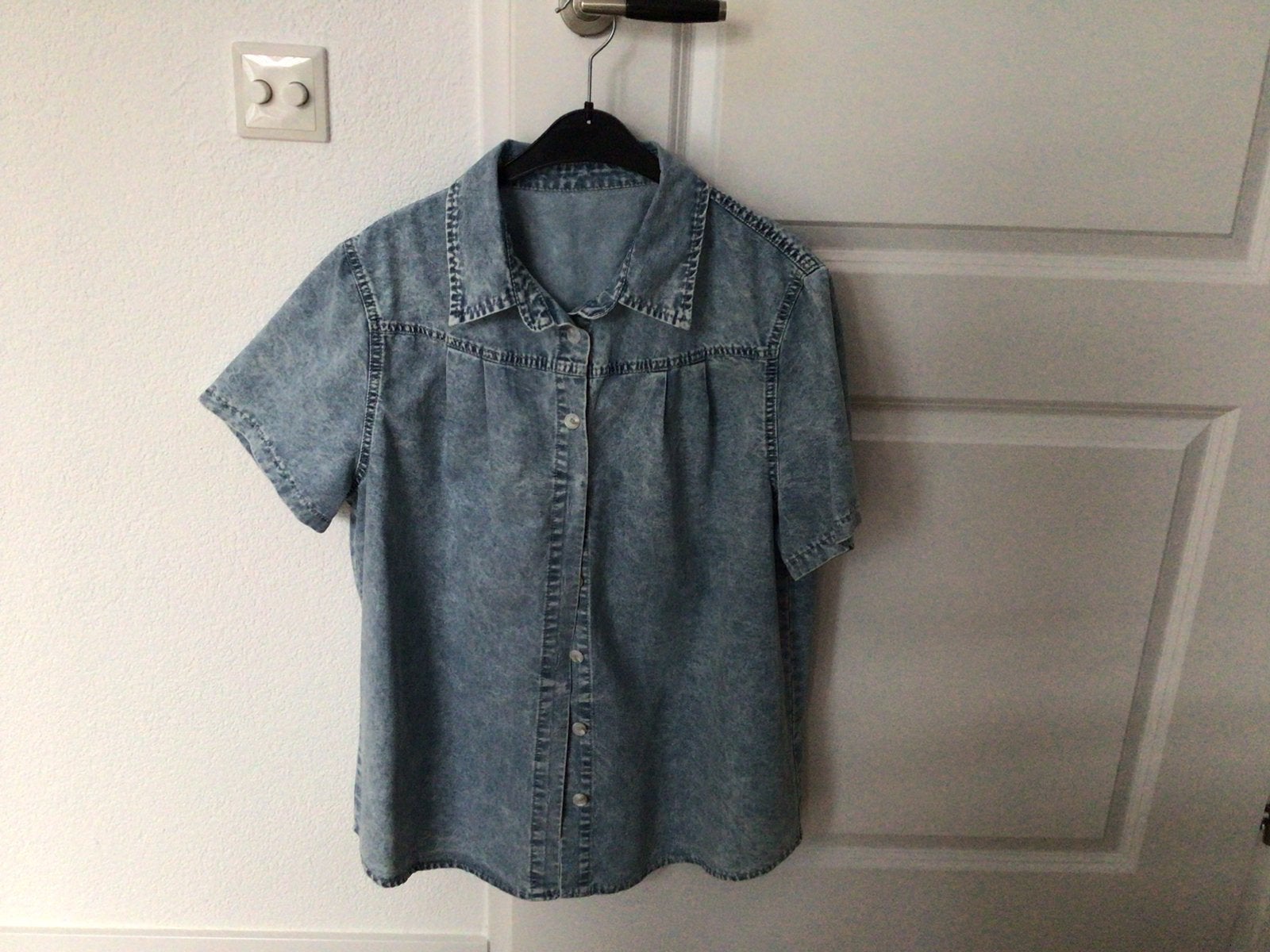 Nieuwe denimblouse, Ophalen, Nieuw, Maat 42/44 (L), Blauw