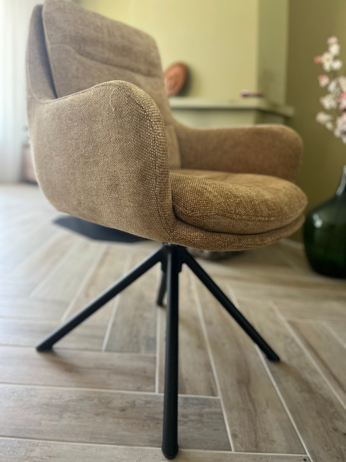 4 Henders & Hazel Mia draaibare armstoelen okergeel, Huis en Inrichting, Overige kleuren, Nieuw, Ophalen of Verzenden, Vier