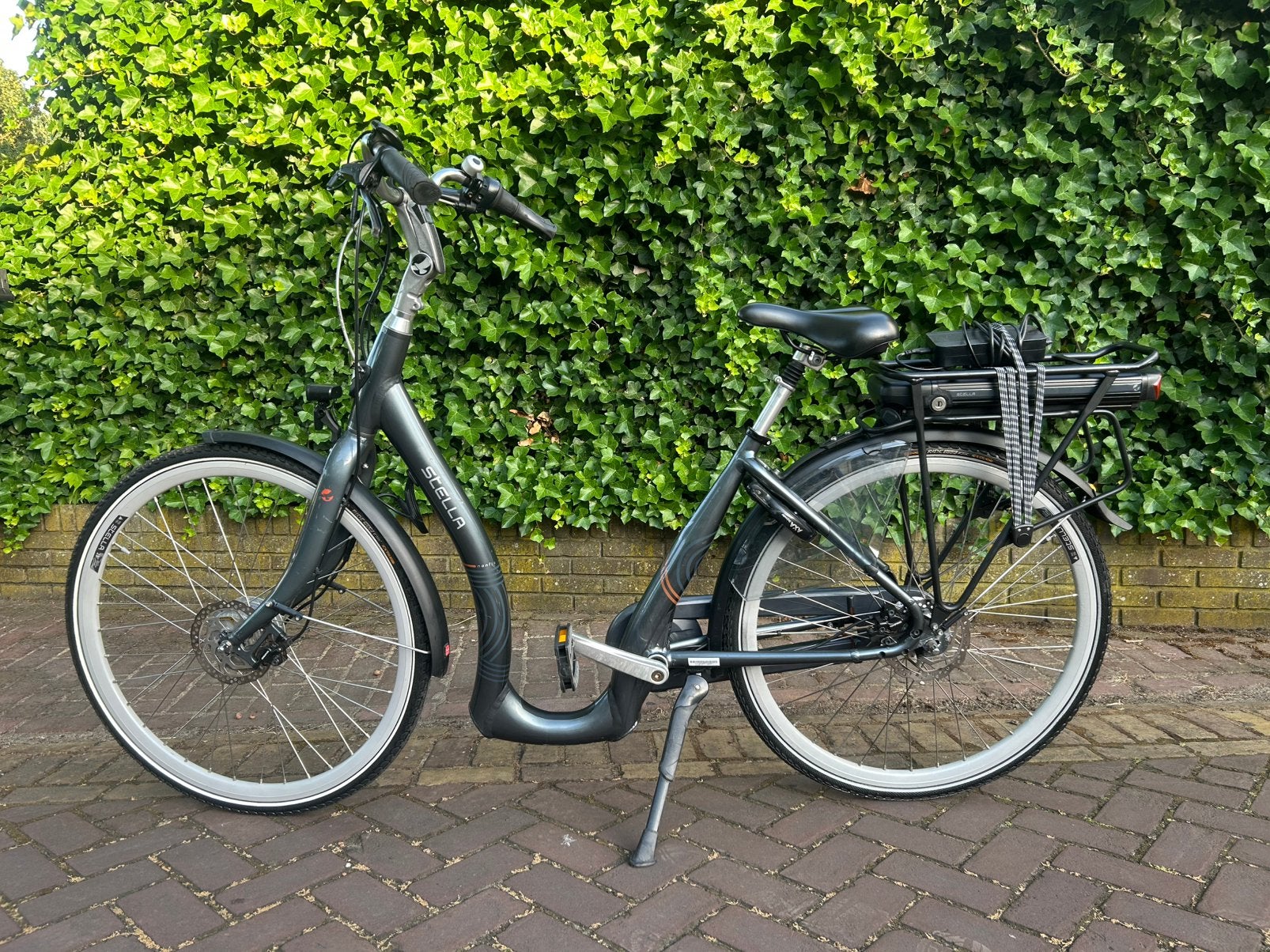 Stella Nantes elektrische dames fiets *lage instap*, Zo goed als nieuw, Minder dan 47 cm, 50 km per accu of meer, Ophalen
