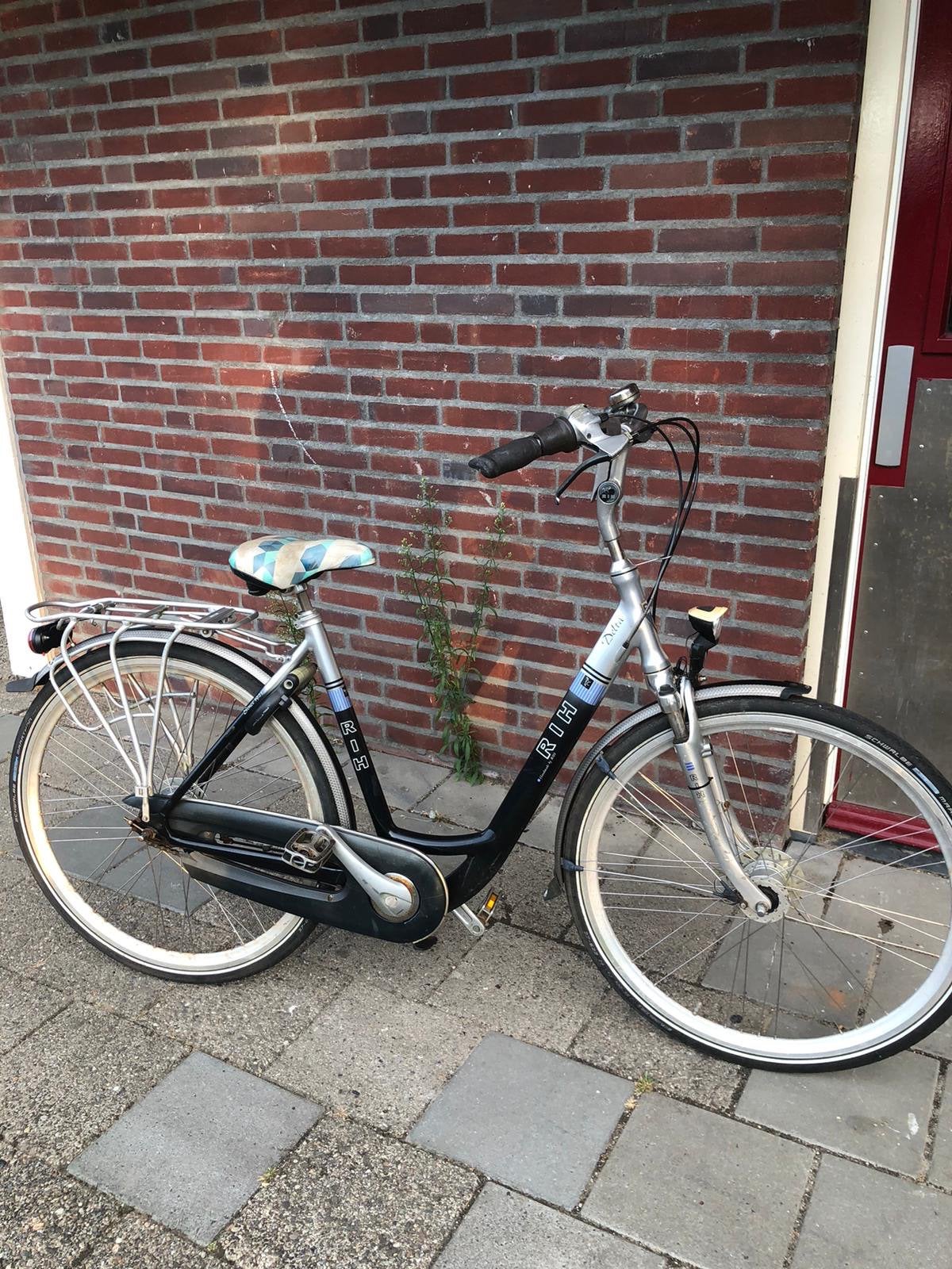 Dames fiets RIH DELTA 28” verlichting slot 7 versnellingen., Ophalen, Zo goed als nieuw, Overige merken, Versnellingen