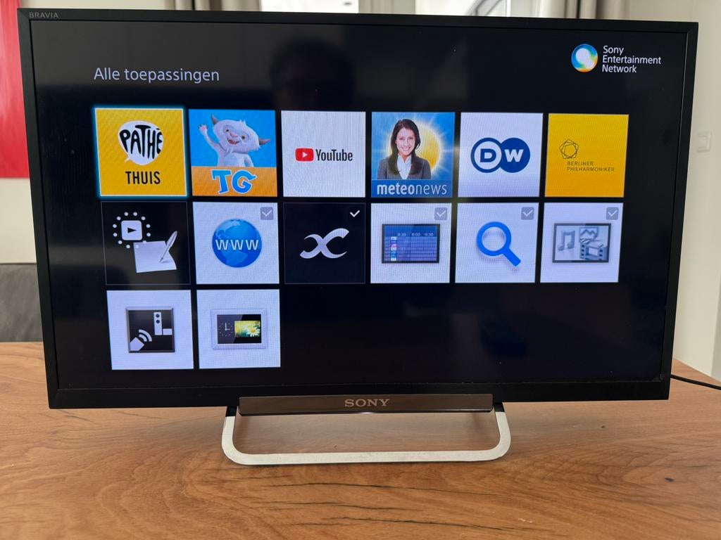 Sony bravia 24 inch TV, 50 Hz, LCD, Ophalen of Verzenden, Zo goed als nieuw