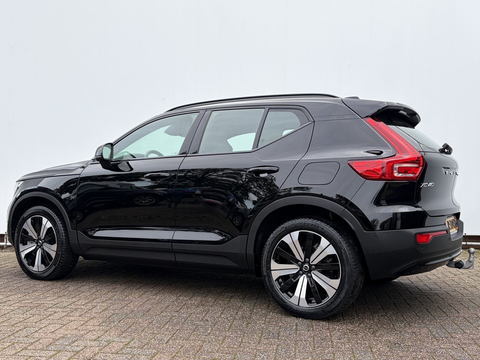 Volvo XC40 Recharge Ultimate 70 kWh Soh 94.5% Pano.dak Har/K, 419 km, Gebruikt, Zwart, Verwarmde buitenspiegels