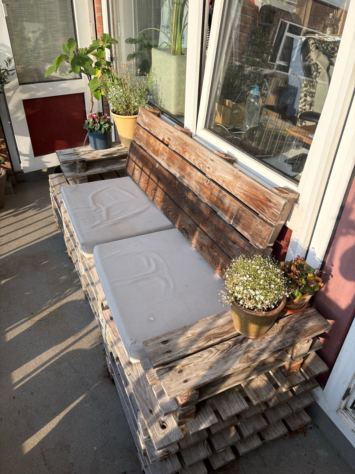 Zelfgemaakte pallet loungebank met kussens, Gebruikt, Loungeset, Bank, Hout
