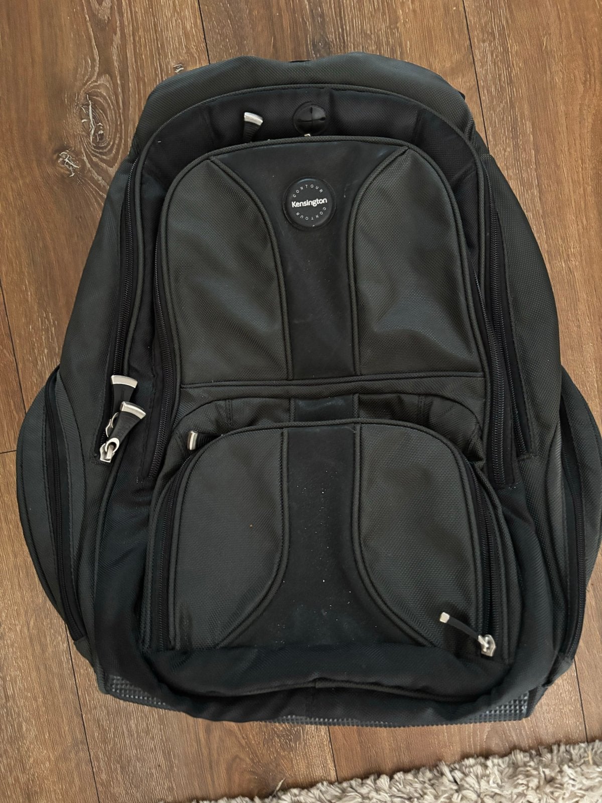 Kensington Contour 16" laptop rugzak - Nieuwstaat, Computers en Software, Gevoerd laptopvak, Nieuw, Ophalen of Verzenden, Zwart