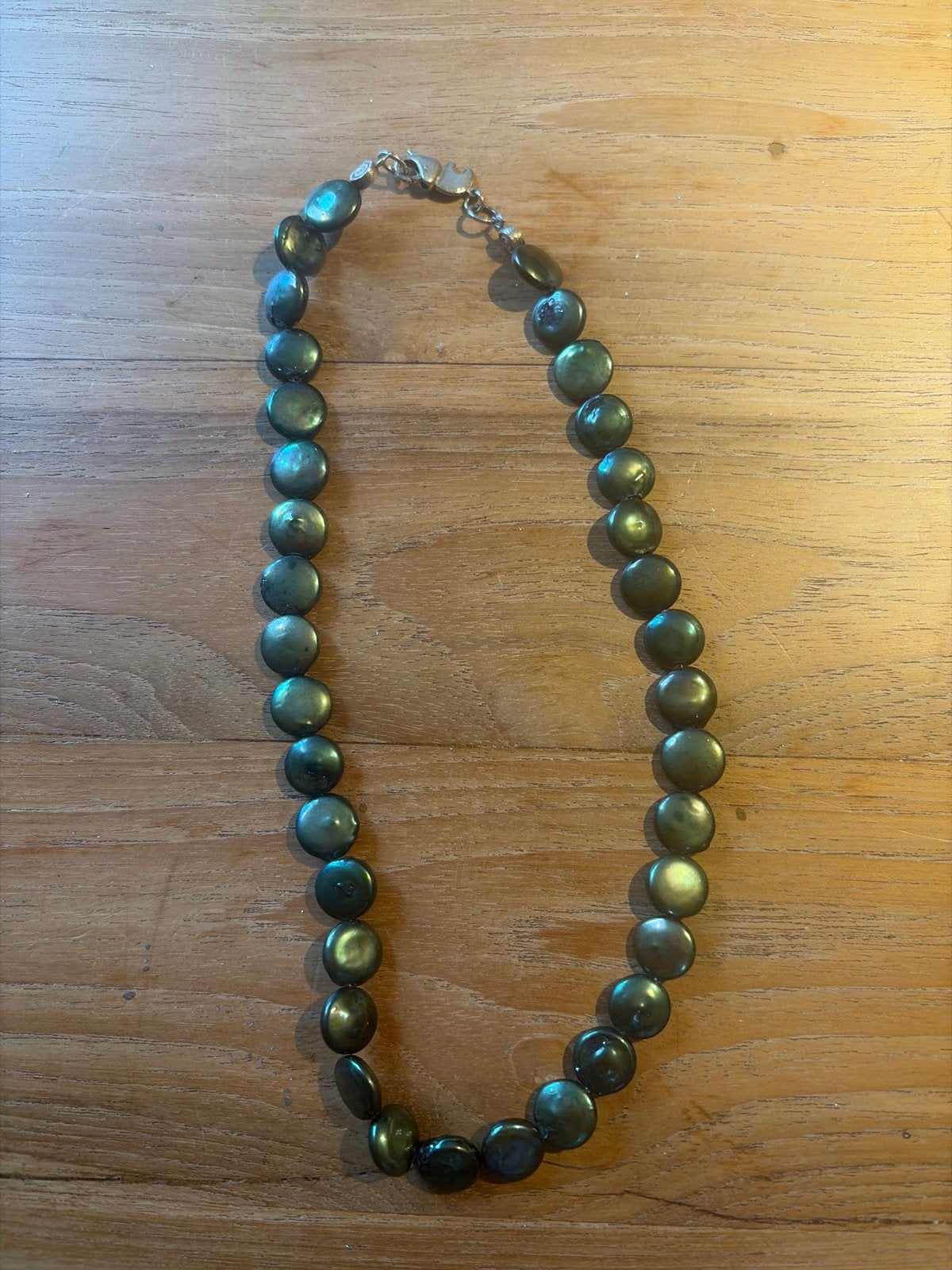 Groene zoetwater parels ketting met zilveren olifant sluitin, Sieraden, Tassen en Uiterlijk, Kettingen, Gebruikt, Ophalen of Verzenden