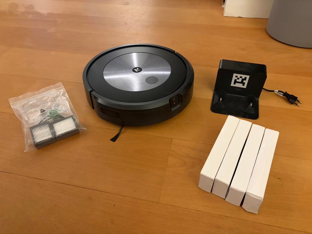 iRobot Roomba j7, Witgoed en Apparatuur, Stofzuigers, Zo goed als nieuw, Robotstofzuiger, Ophalen
