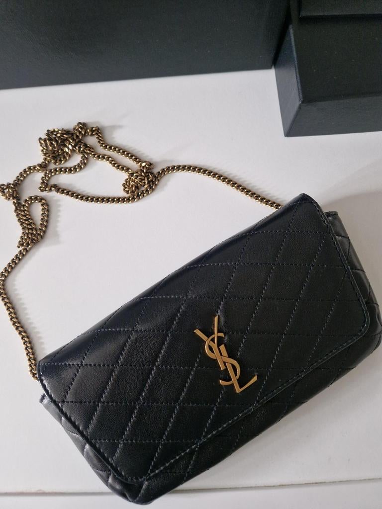 YSL Gaby Quilted Leren Schoudertas Zwart, Ophalen of Verzenden, Zo goed als nieuw, Zwart, Schoudertasje