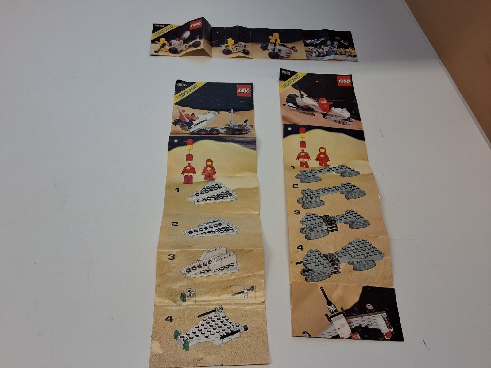 3 LEGO Space instructieboekjes: 6823, 6842, 6870, Gebruikt, Lego, Accessoire, Ophalen of Verzenden