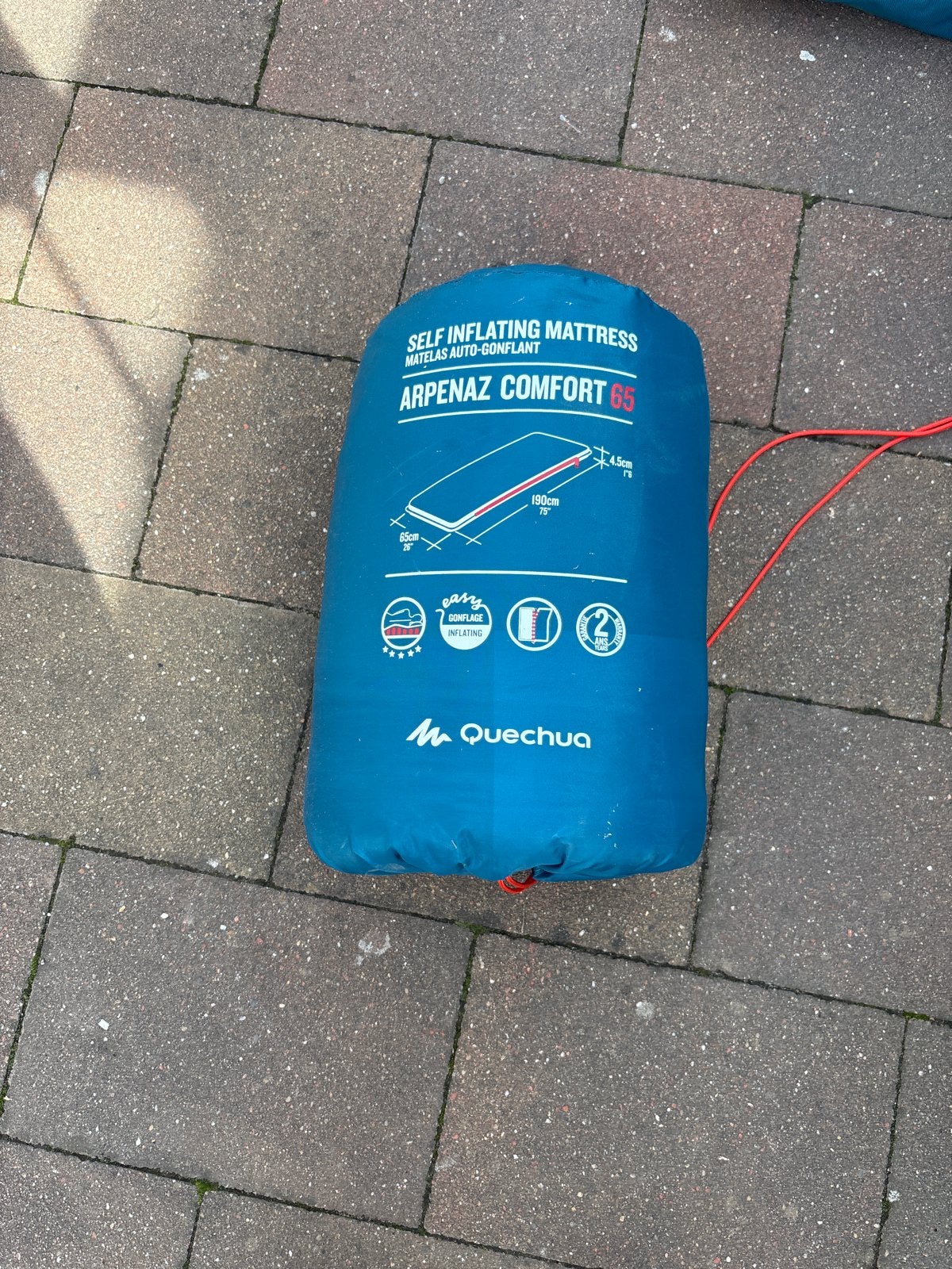 Quechua Arpenaz Comfort 65 zelfopblaasbaar matras, Caravans en Kamperen, Ophalen of Verzenden, Gebruikt, 1-persoons