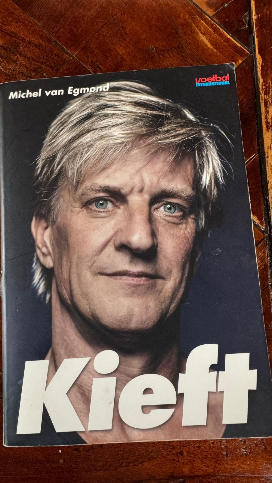 Boek over leven Wim Kieft, Boeken, Ophalen of Verzenden, Zo goed als nieuw