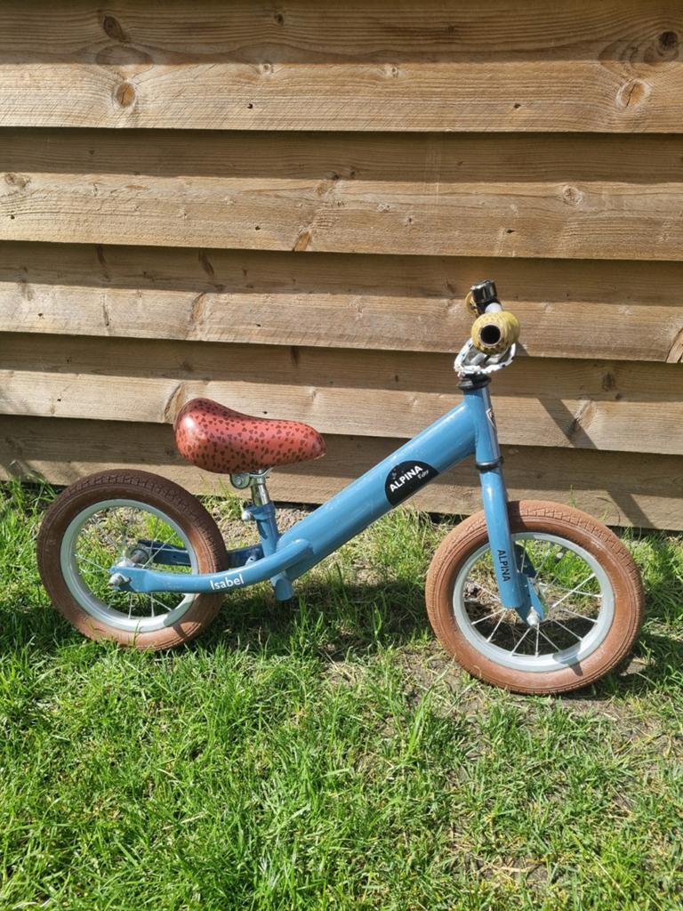 Alpina Loopfietsje voor kinderen - Blauw met bruin zadel, Ophalen of Verzenden, Gebruikt, Loopfiets