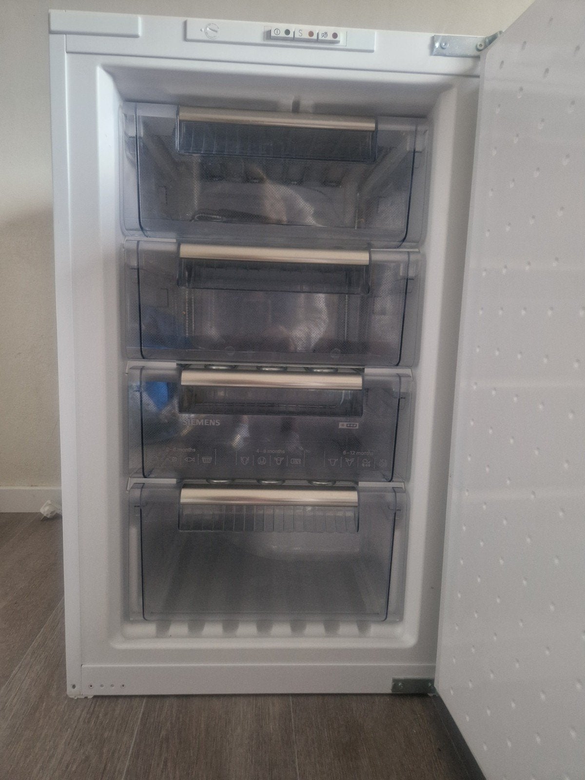 Siemens GI18DA20 Vriezer - Compact en Efficiënt, Witgoed en Apparatuur, Vriezers en Diepvrieskisten, Ophalen, Minder dan 85 cm