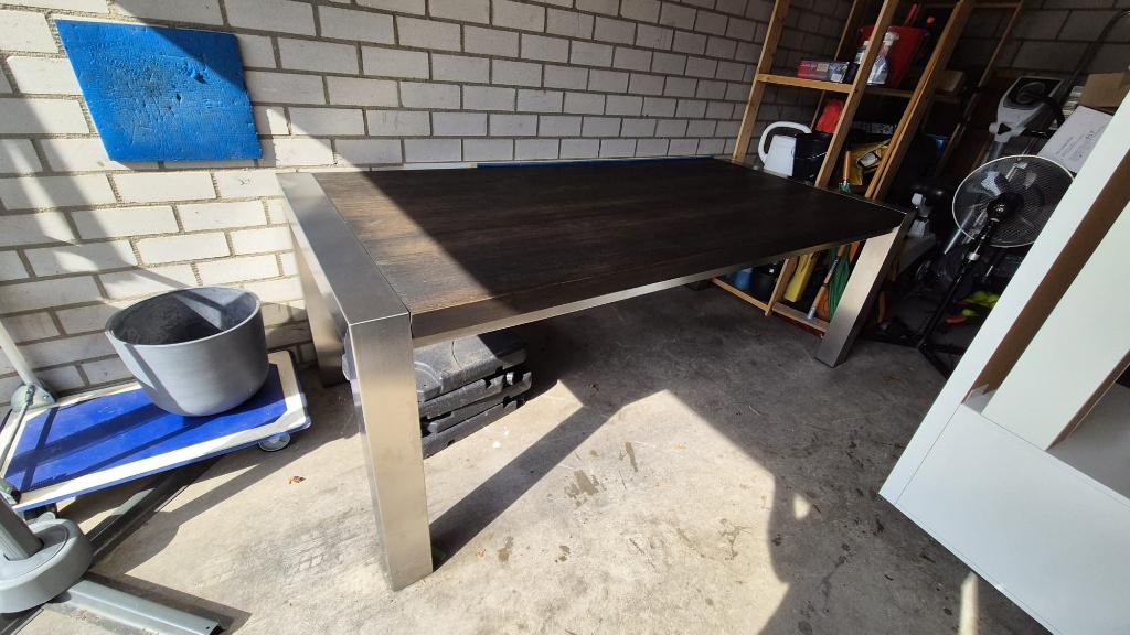 GRATIS Grote eettafel - 6 persoons, Ophalen, 100 tot 150 cm, Chromen frame met houten blad, 200 cm of meer