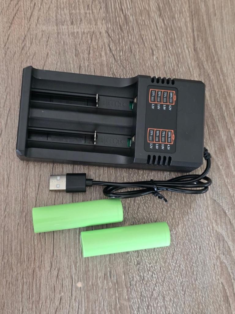 Oplaadbare batterijen met lader - Model MS-5DP2, Ophalen of Verzenden, Nieuw, Oplaadbaar