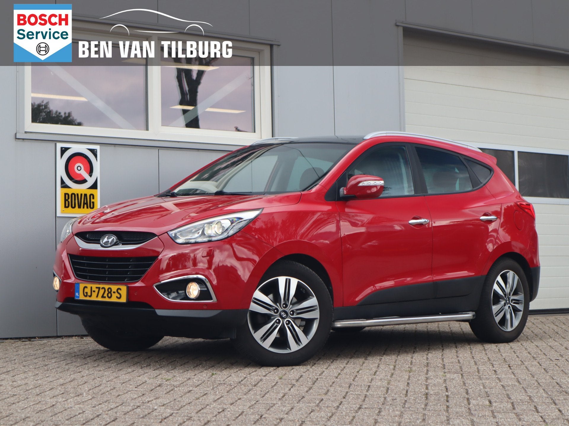Hyundai ix35 2.0i i-Catcher / Leder / Trekhaak / Pano / Stoe, Euro 5, Gebruikt, 4 cilinders, 1600 kg